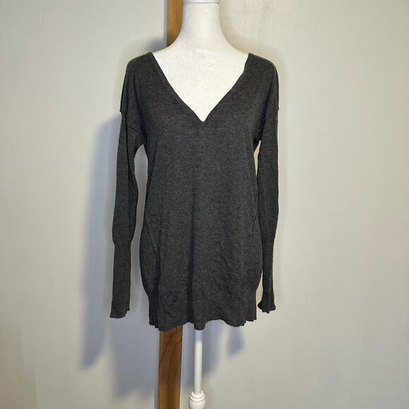 Athleta gray knit v-neck cashmere sweater size XS - Picture 2 of 11